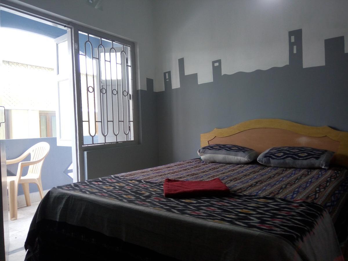 Nirman Beach Homestay Puri Ngoại thất bức ảnh