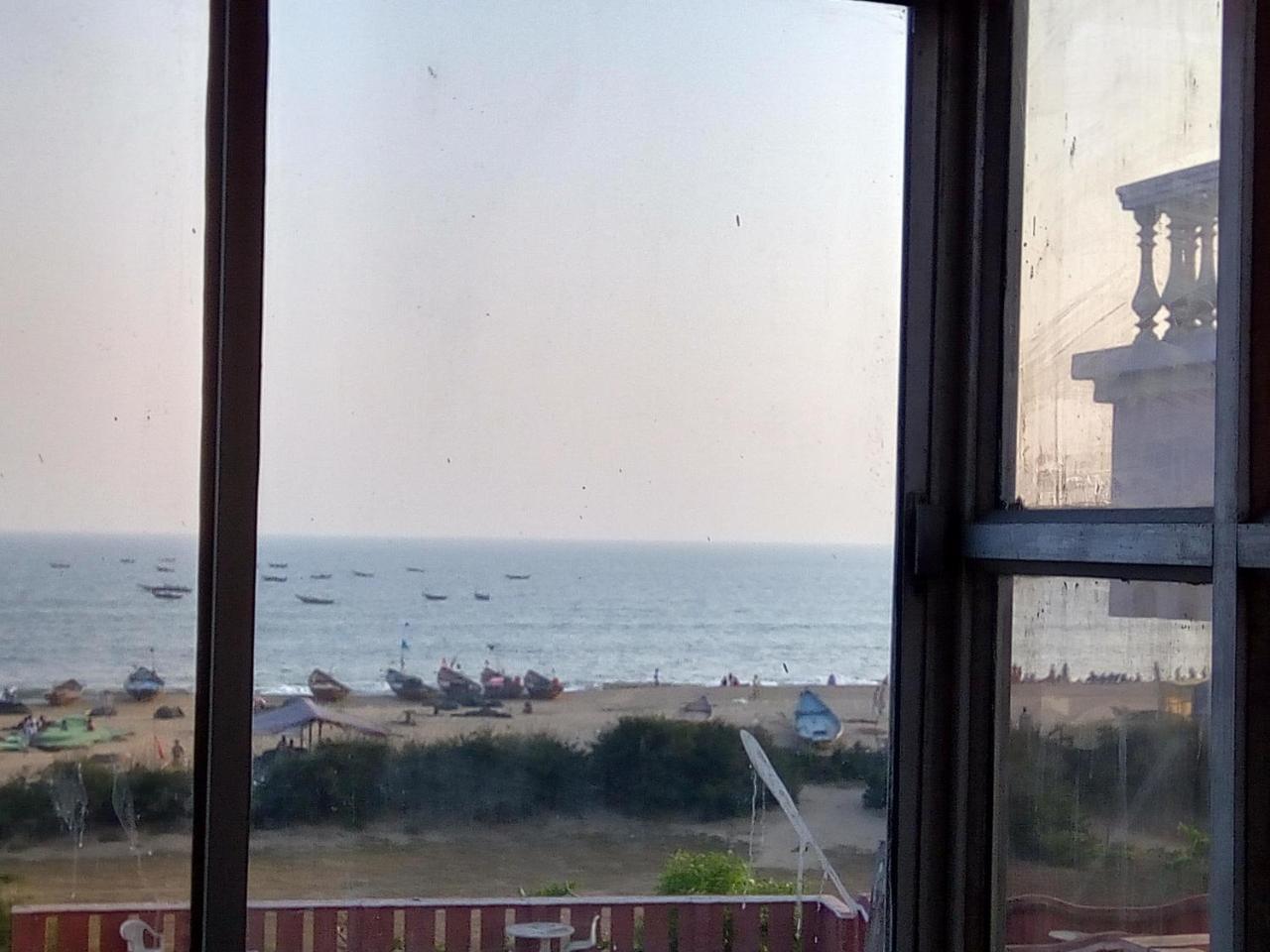 Nirman Beach Homestay Puri Ngoại thất bức ảnh